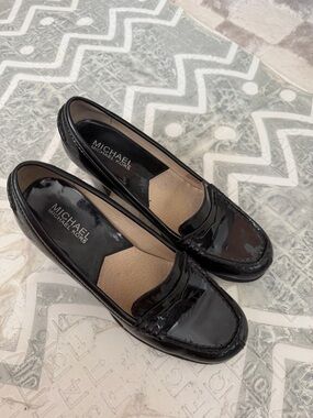 Michael Kors Black Patent Leather Penny Loafers - Women heel oxford USA 6.5